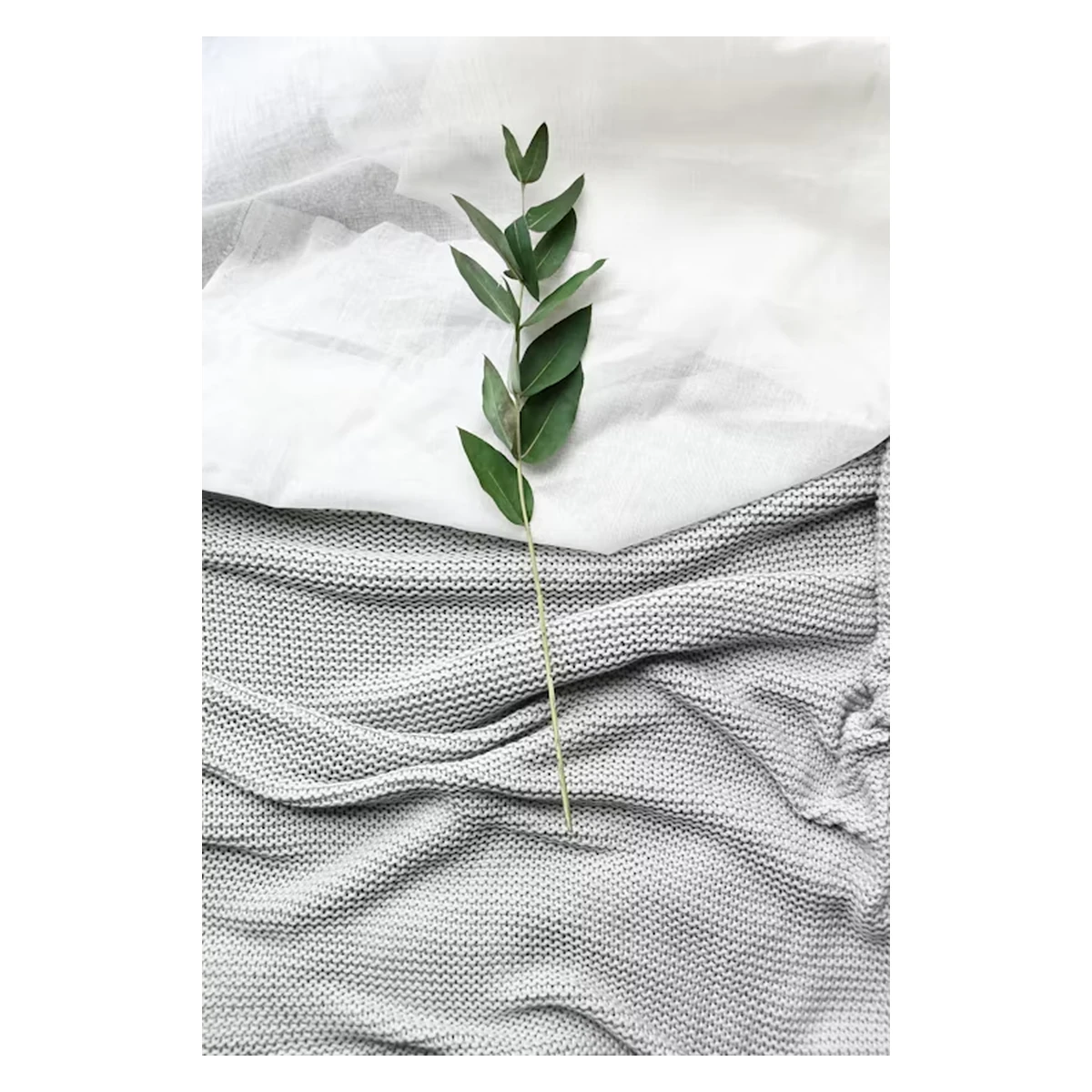 Decorative knit thermal blanket for retail and private label buyers